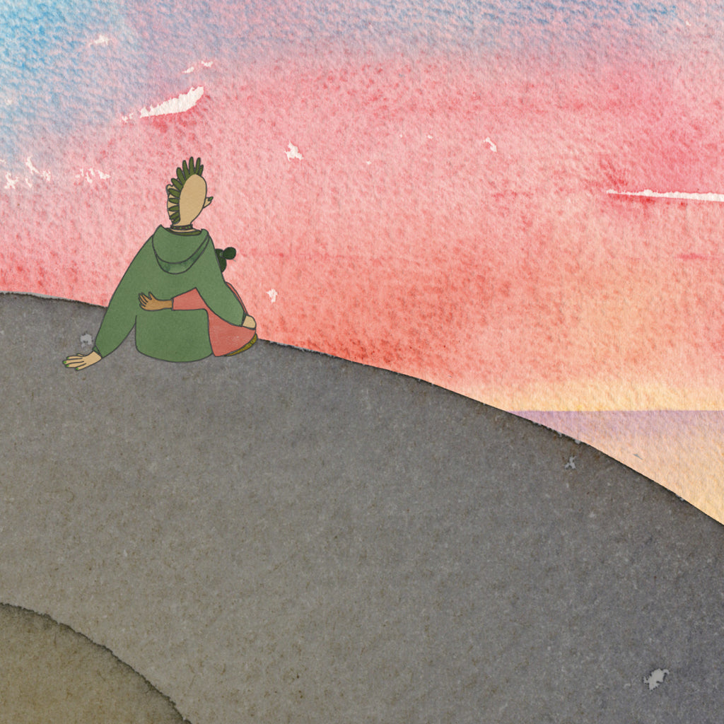 Illustration: Ett äldre barn och ett yngre sitter på en klippa, tittar på solnedgången och håller om varandra. Syster grön - Bilderbok 1-3 år - OLIKA förlag - Författare och illustratör: Jessika Berglund