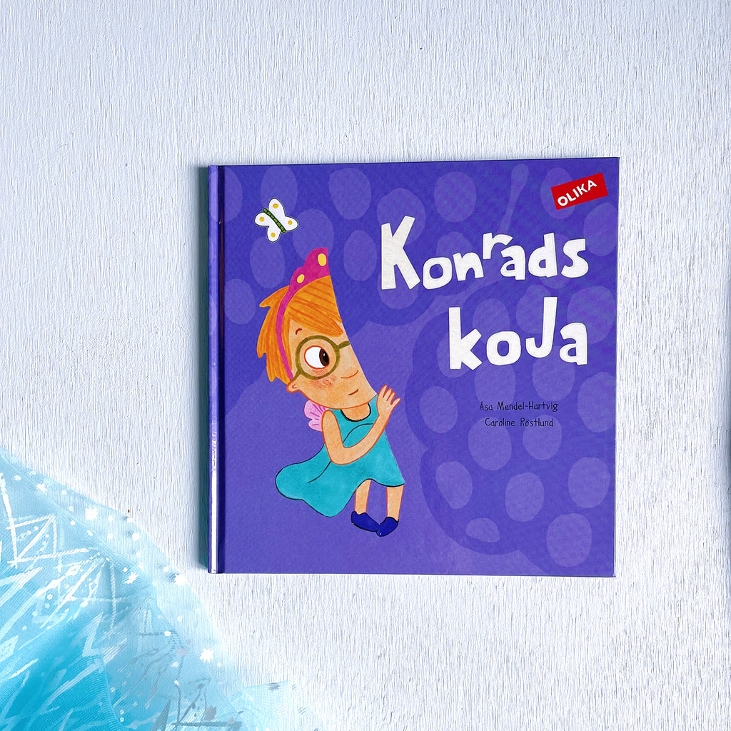 Omslag till Konrads koja - Bilderbok 1-3 år - OLIKA förlag - Författare: Åsa Medel-Hartvig - Illustratör: Caroline Röstlund