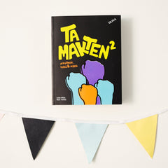 Metodboken Ta makten 2 #normer, ideal & media på vit yta, nedanför syns en vimpelgirlang